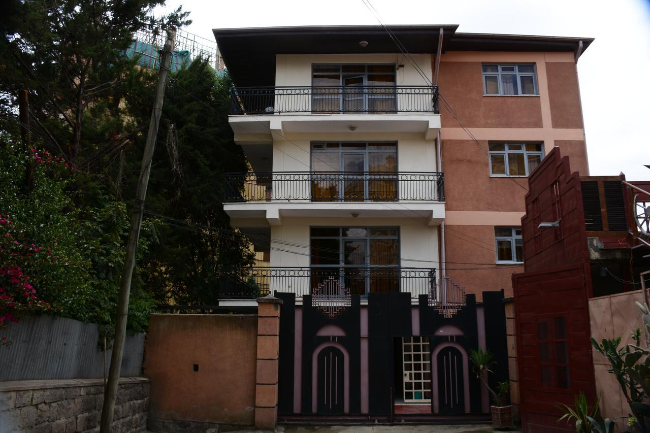 The Hive Guest House Addis Abeba Zewnętrze zdjęcie